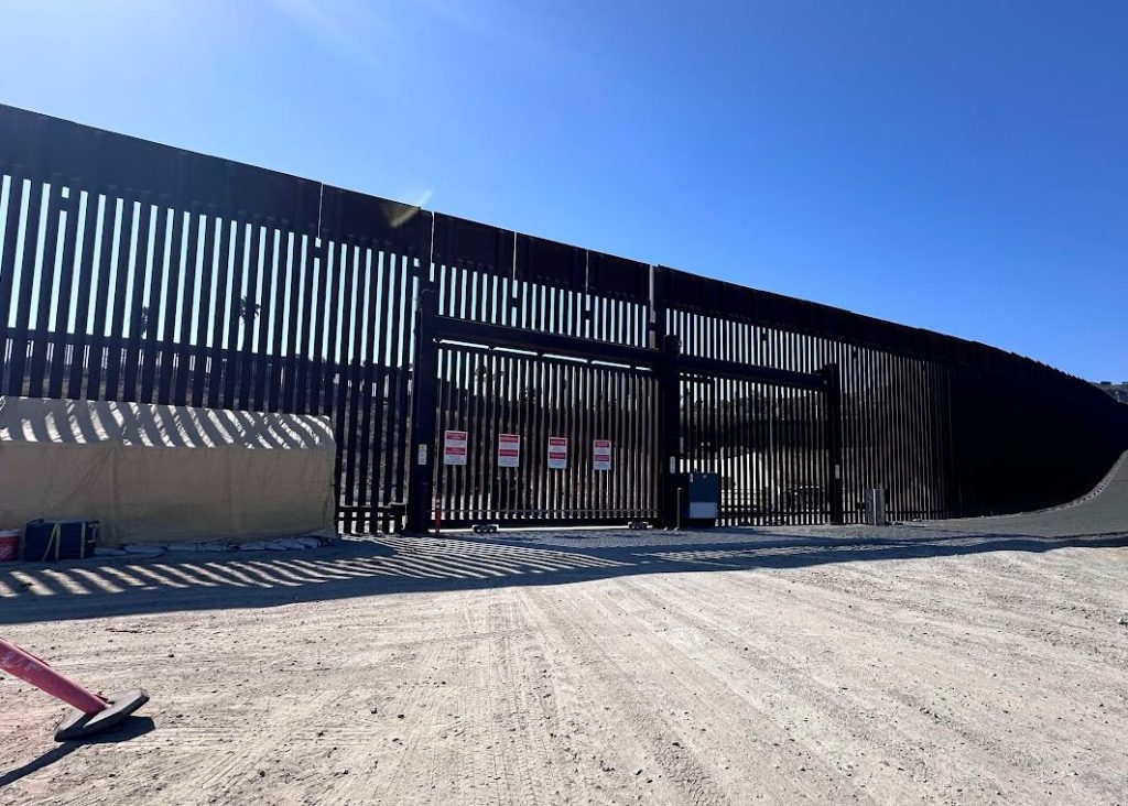 Border wall