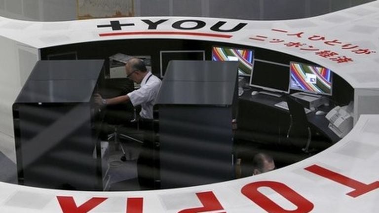 Tech Slide Undercuts Asian Stock Markets