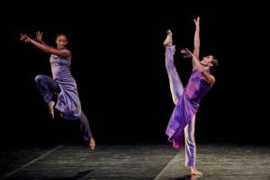 Nai-Ni Chen Dance Company
