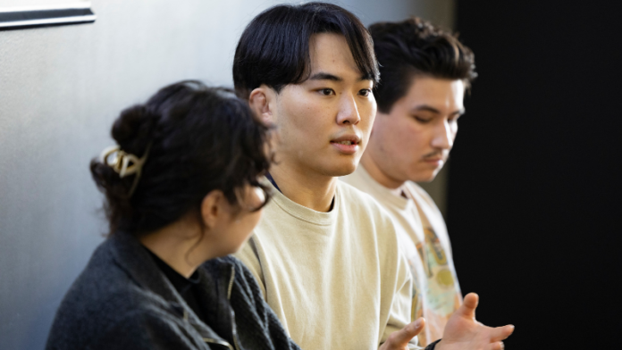 Students have a group discussion