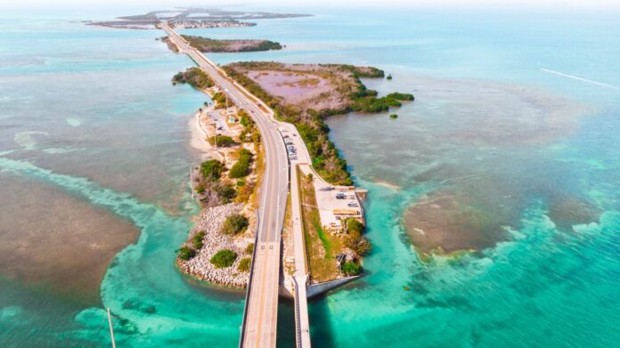 Florida split over ban on Chinese homebuyers