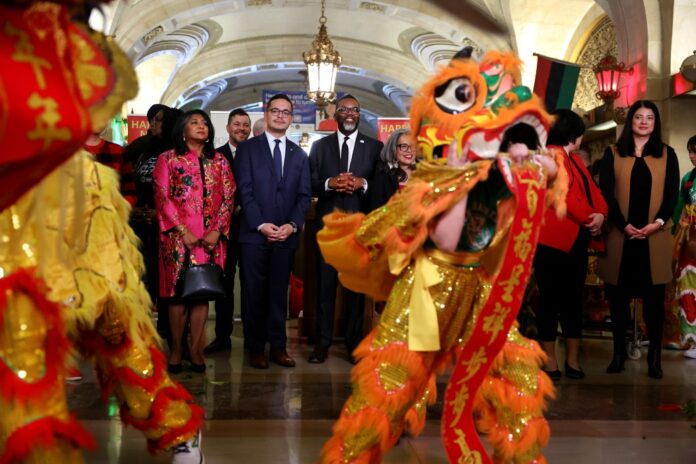 Asian Americans working to translate growing numbers into political power