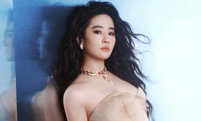Liu Yifei and 4-year-younger actor Li Xian spark romance rumors at party