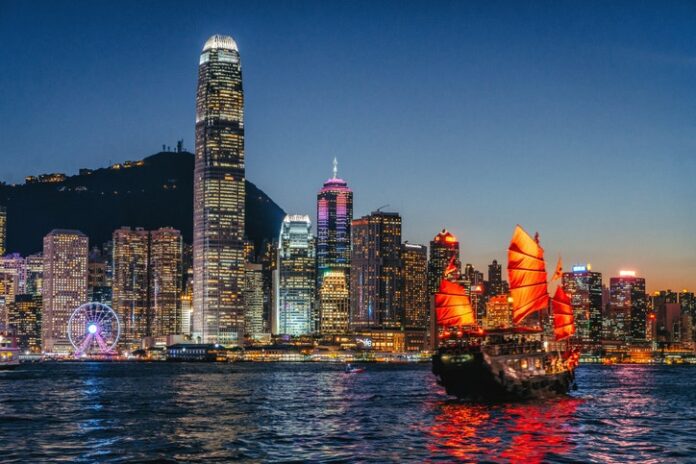 Asian Tech Roundup: Hong Kong blocks WeChat