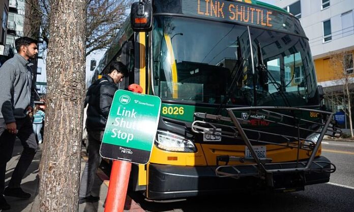 Suspect arrested in stabbing of bus driver after manhunt – AsAmNews