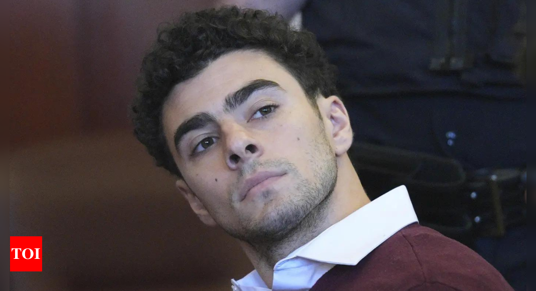 CEO killer Luigi Mangione becomes cosplay icon for Chinese-American ...