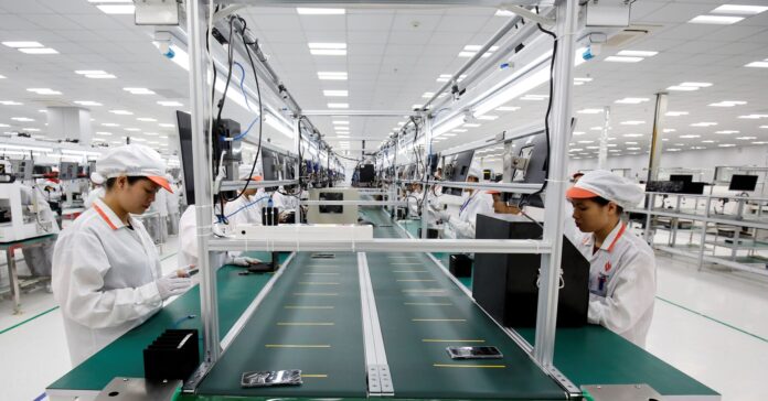 US pushes Vietnam to decouple from Chinese tech, sources say US pushes Vietnam to decouple from Chinese tech, sources say