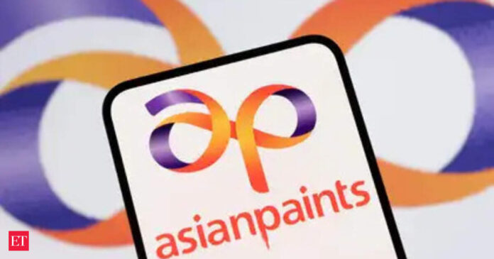 Asian Paints CEO sees steady urban demand, flags tech layoffs