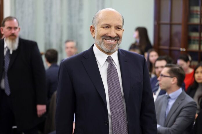 Howard Lutnick Says TikTok Is 'Going Dark' Unless Beijing Agrees To Hand It Over: 'Can't Have Chinese Control…On 100 Million American Phones' - Meta Platforms (NASDAQ:META), Blackstone (NYSE:BX)