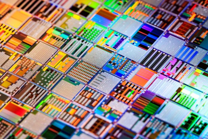 Market Views: What do soaring US tech valuations mean for Market Views: What do soaring US tech valuations mean for Asian investors?