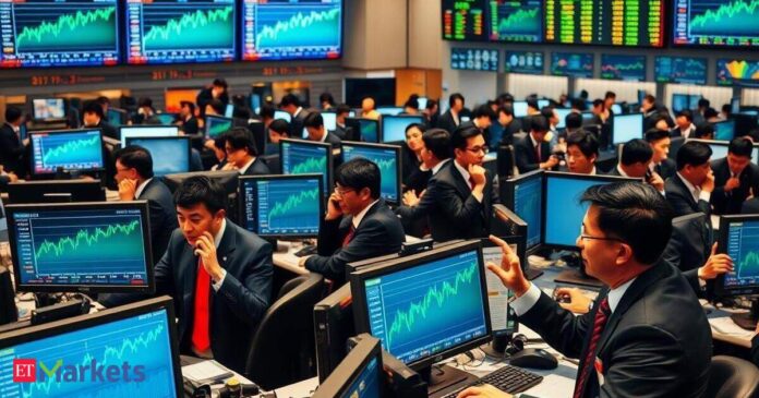 Asian Stocks: Asian stocks advance as Fed’s rate cut lifts mood