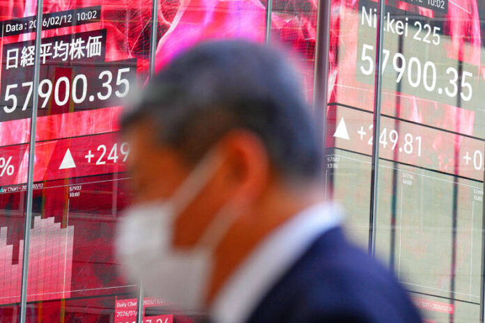 Asian stocks, US tech index fall slightly
