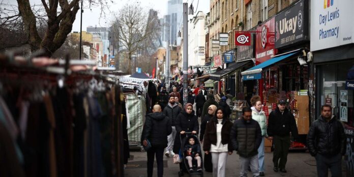 NHS Urged to Offer Earlier Checks for South Asian Women
