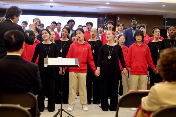 Chinese and American youth join voices - World